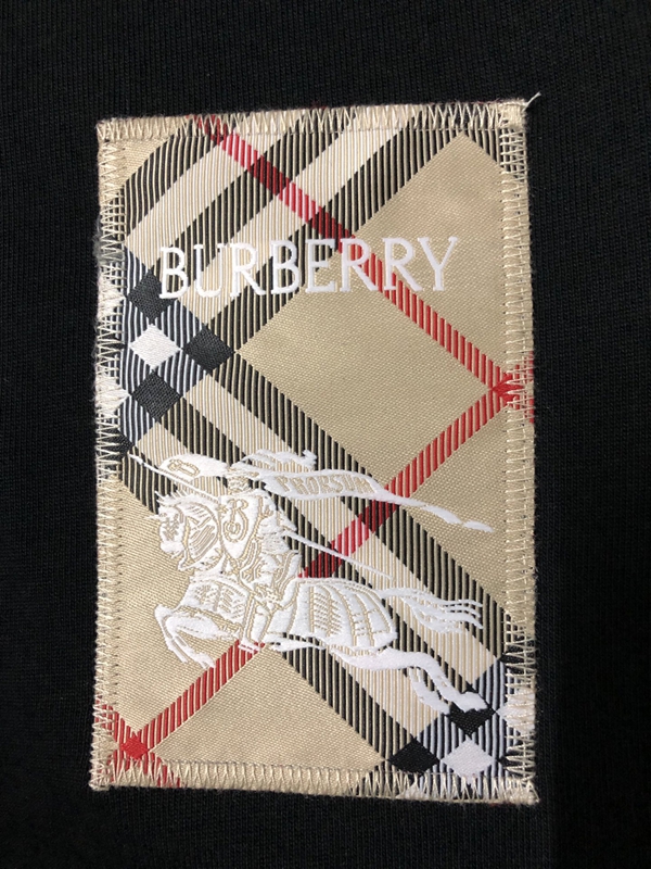 ブランドTシャツ角部分ディテール